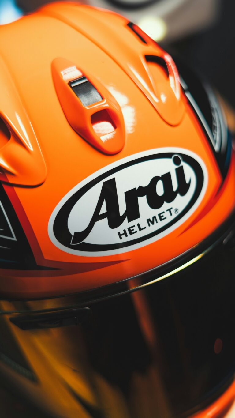 The Ultimate Guide to Motorcycle Helmets